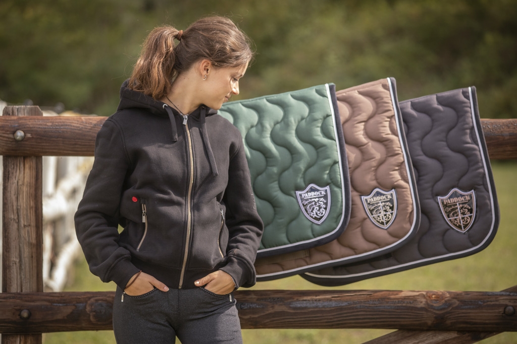 Montebello Sweater - Black