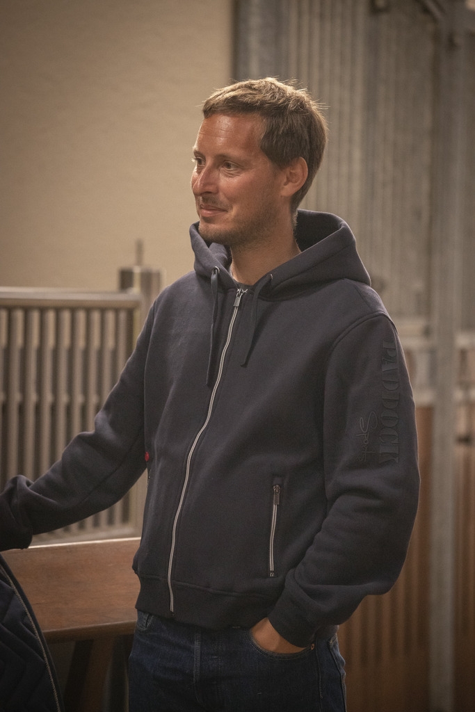 Montebello Sweater - Navy