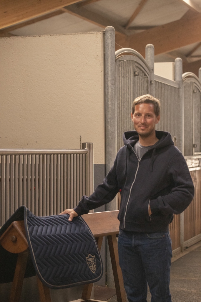 Montebello Sweater - Navy