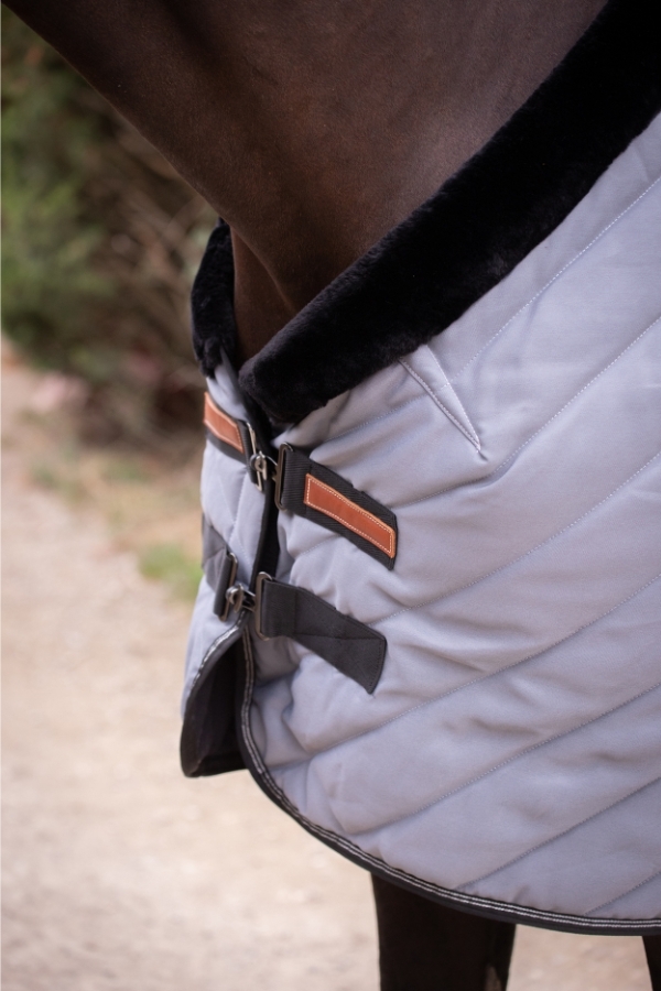 Diagonal Stable Rug 200 g - Grey