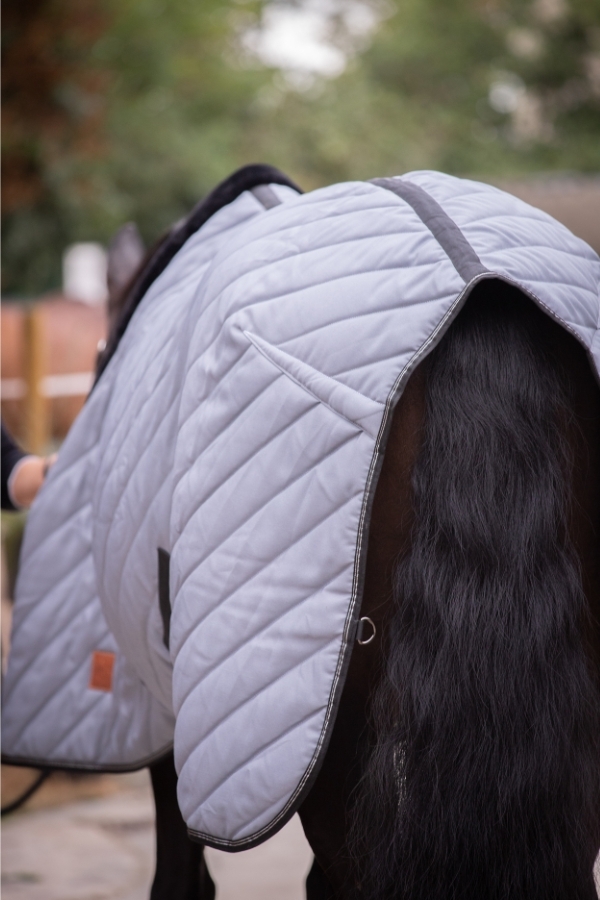 Diagonal Stable Rug 200 g - Grey