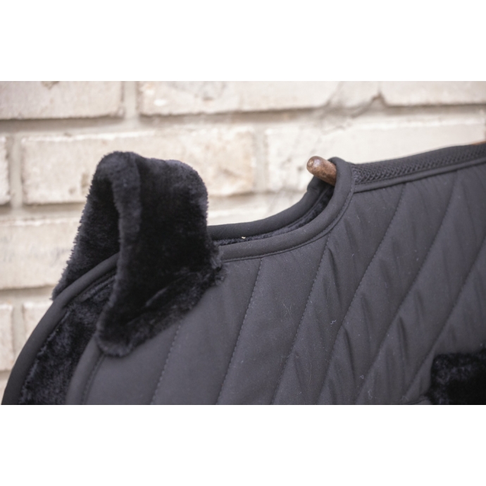 Diagonal Light Back Pad - Black