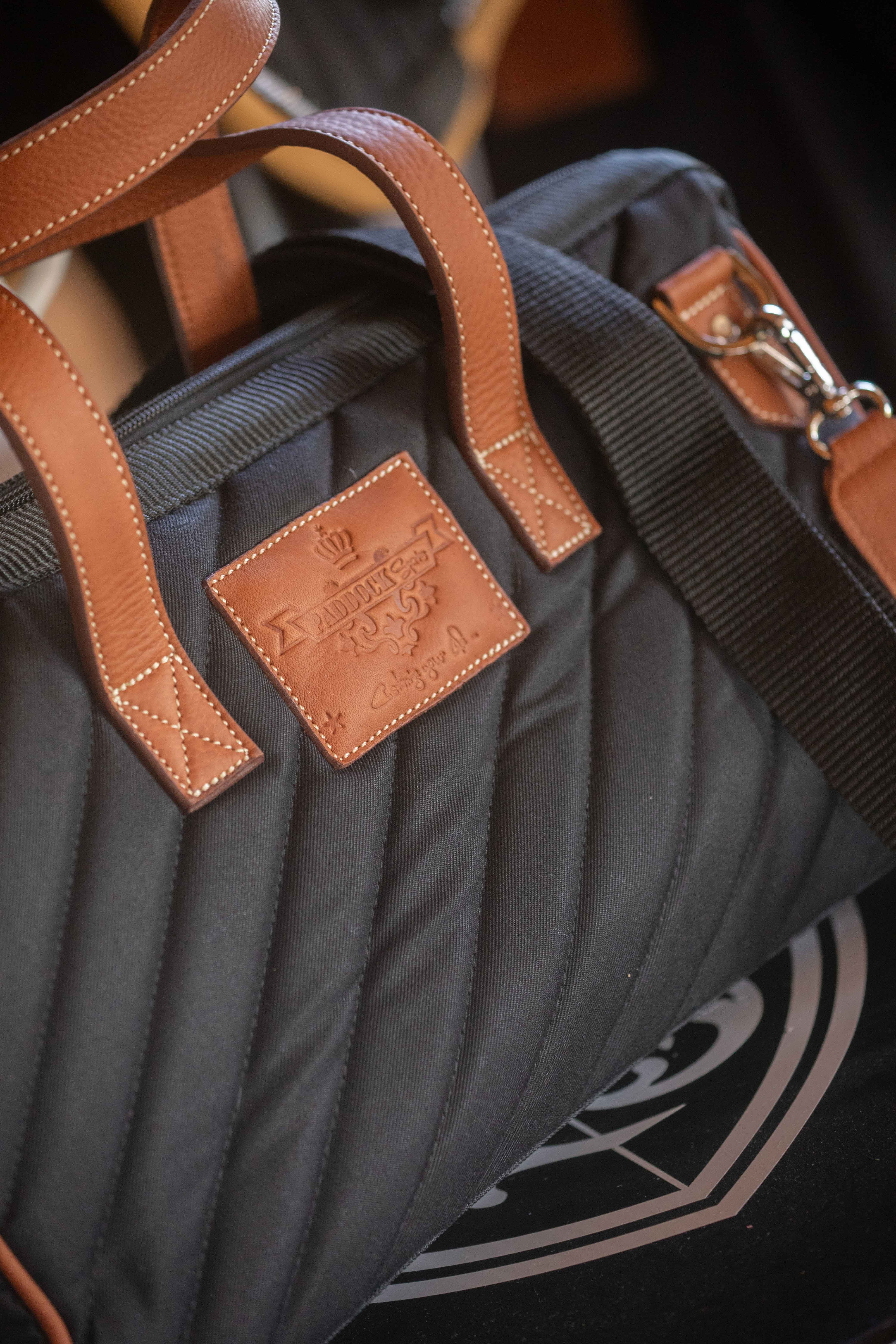 Diagonal Stable Bag - Black