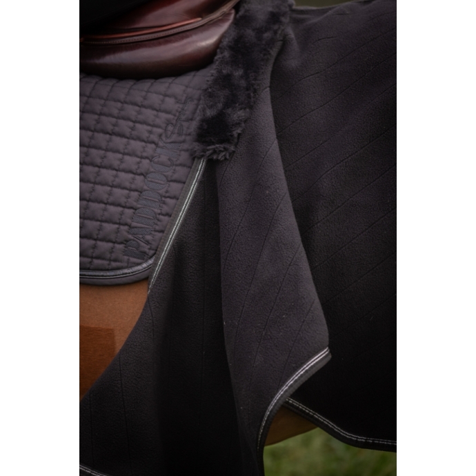Couvre-reins Polaire Diagonal - Noir Couvre-reins Polaire Diagonal - Noir