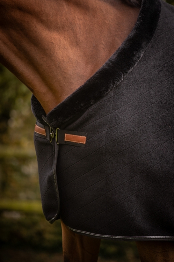 Diagonal Polar Fleece Sheet - Black