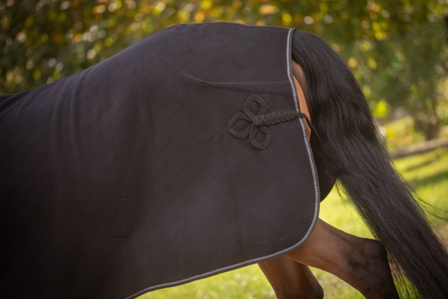 Diagonal Polar Fleece Sheet - Black