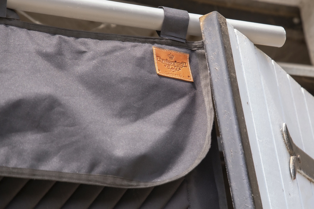 Tenture de Box Diagonal - Noir