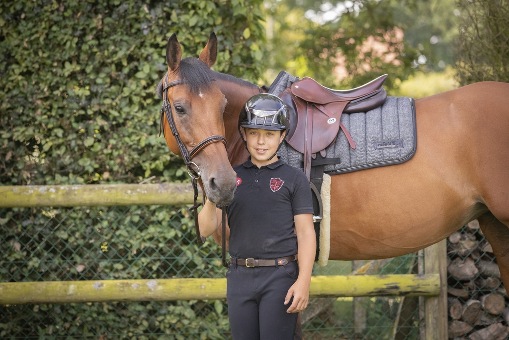 READY TO SHIP - all-purpose horse Saddle pad is made store with grey and yellow cotton fabric with grey cotton flannel lining